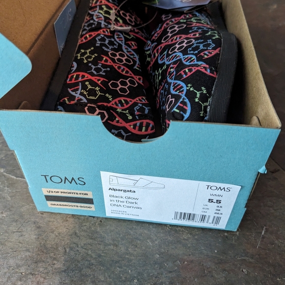 Toms Alpargata NWT&B Black Glow in the Dark DNA Canvas shoe Size 5.5 Women's - Picture 7 of 16
